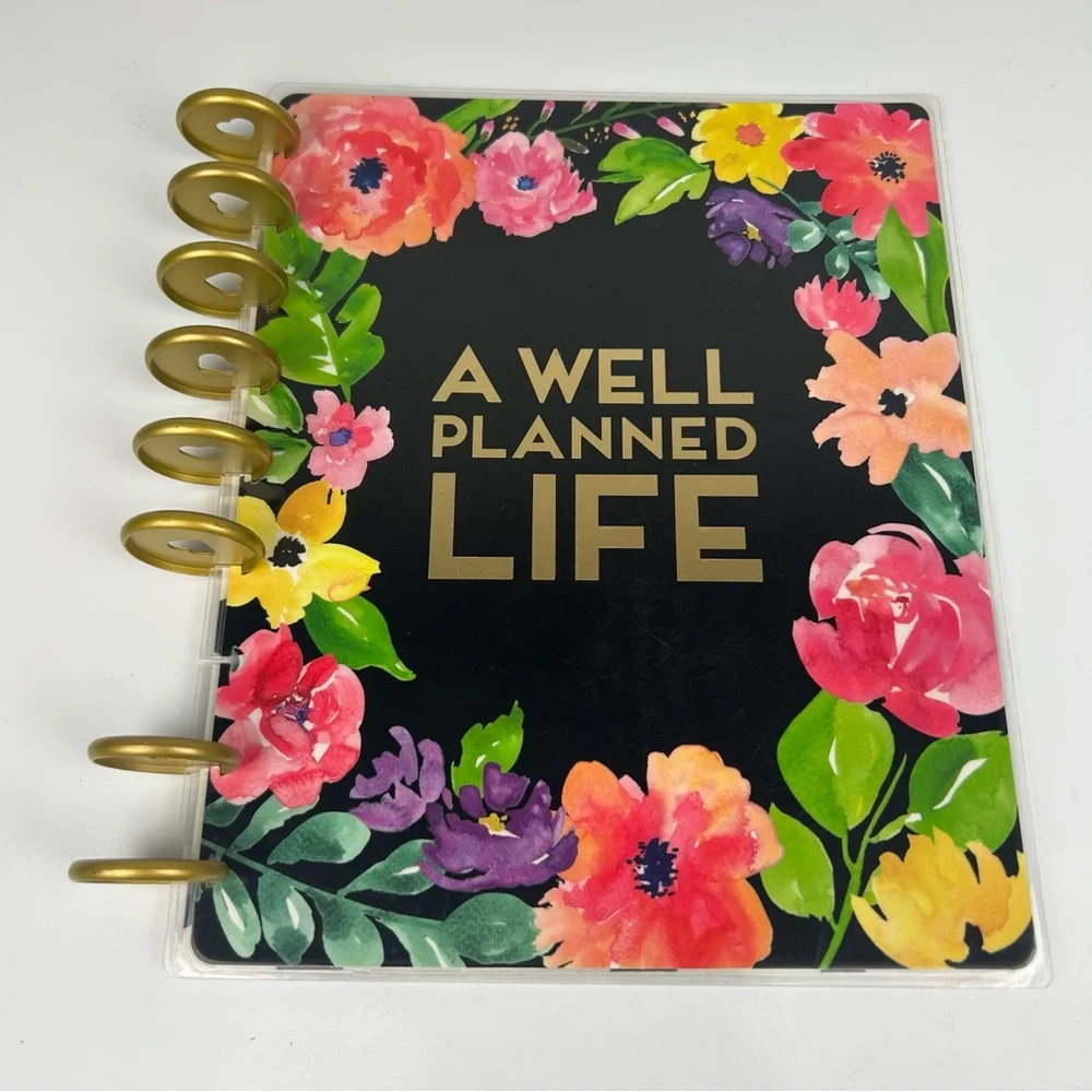 ⭐️The Happy Planner Create 365 a well planned life black floral planner cover